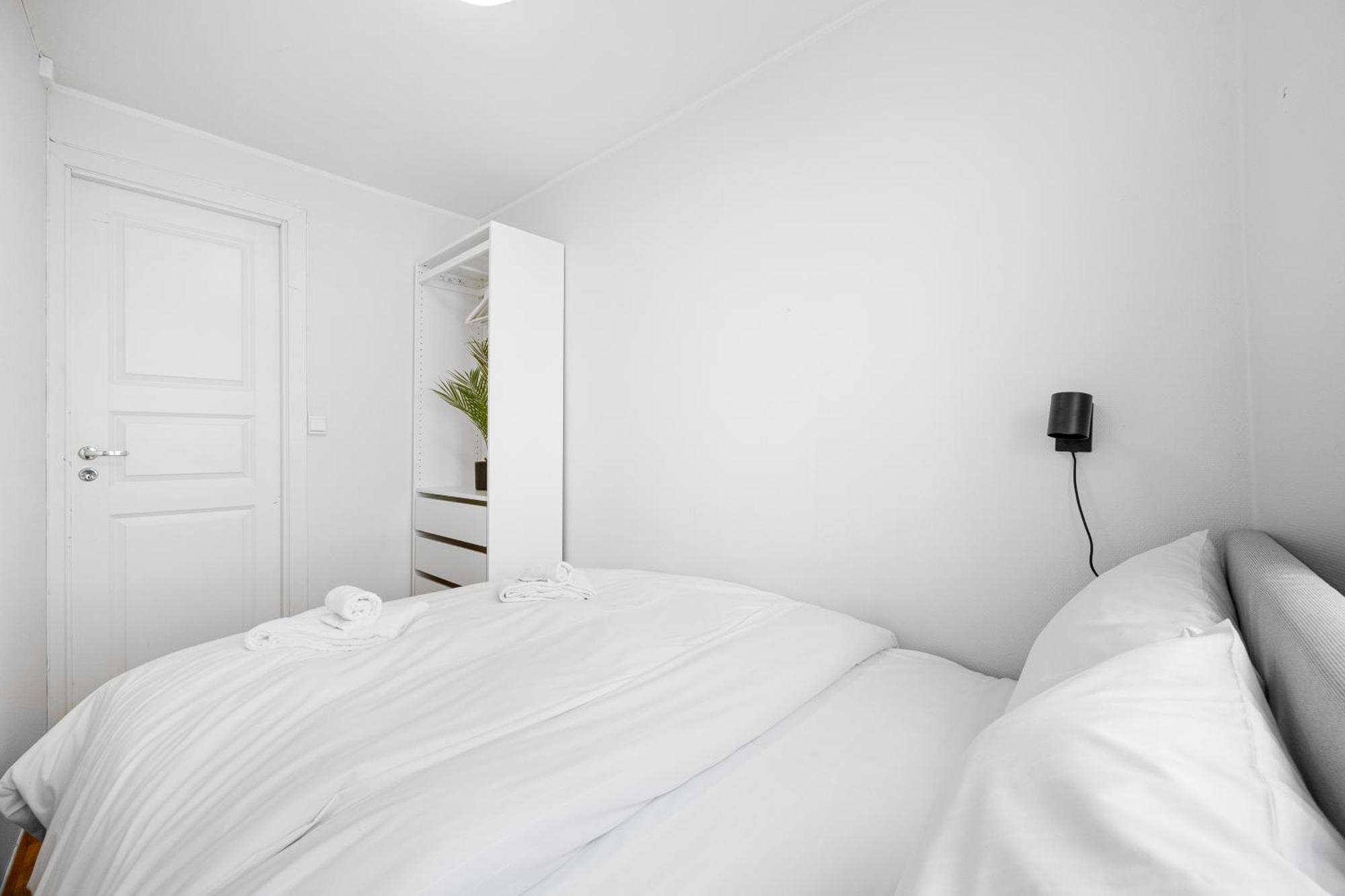 Homerentals Apartments - Behind Bryggen & Historic Cobblestone Streets - 2 Floor Renovated From February 2025 Берген Екстер'єр фото